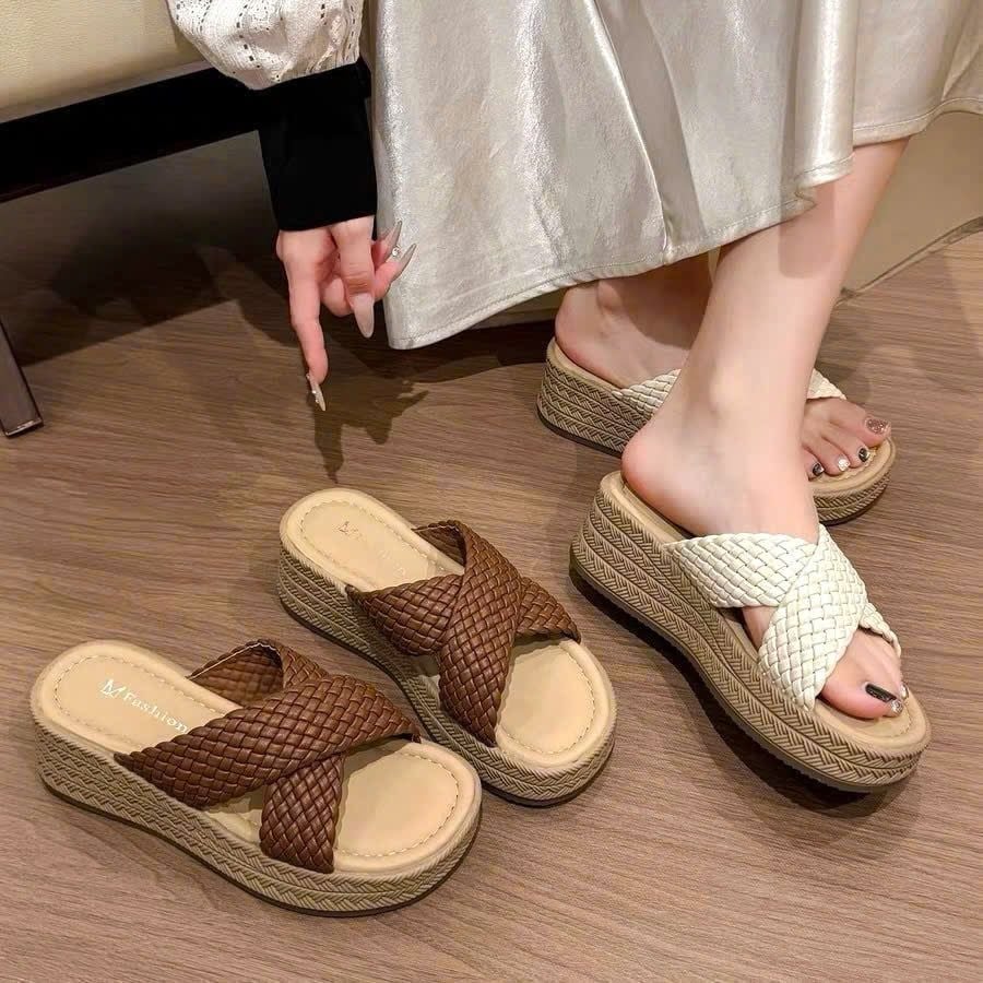  Dép Cao Gót Đế Xuồng Cao Su Cao Cấp 5 Phân B18 
