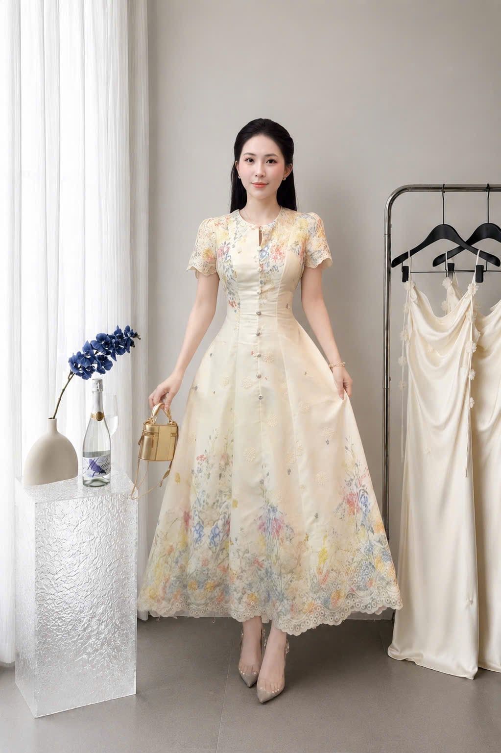  Váy Thiết Kế Thêu Hoa Tay Lỡ Cao Cấp VKT01 