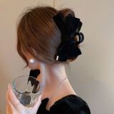  Kẹp tóc bản dài nơ nhung gắn tag vàng - KD-215 