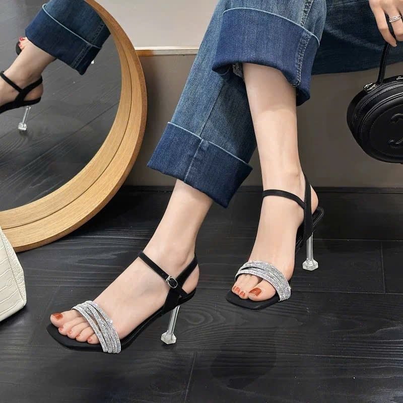  Giày Sandal Cao Gót 8 Phân  Dây  Mảnh  Đính  Đá  Cao  Cấp  1833-3 