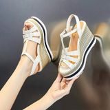  Giày Sandal Đế Xuồng Cao Su Đúc 9 Phân  Siêu Êm 31010-1 
