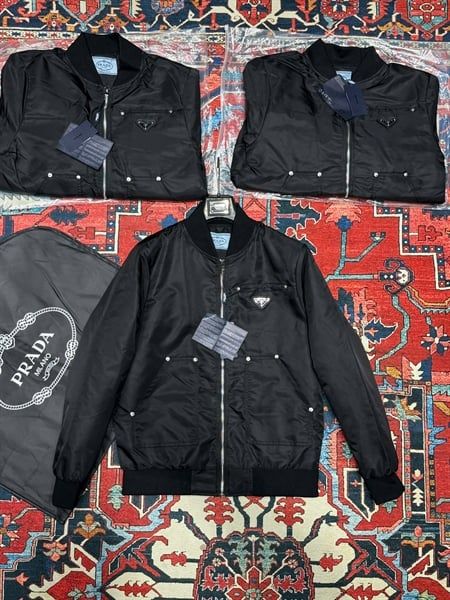  AK Bomber Gió SC Prada Logo Ngực 