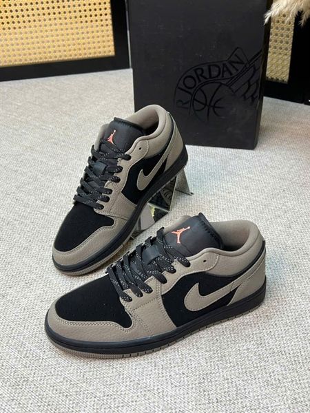  Giày SC Jordan Logo 26 