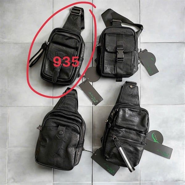  Túi Đeo Chéo Da QC 935 