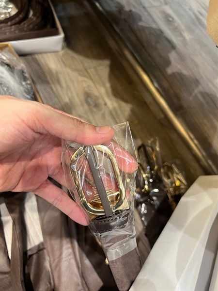  TL QC Mặt Vàng Kim Loại 