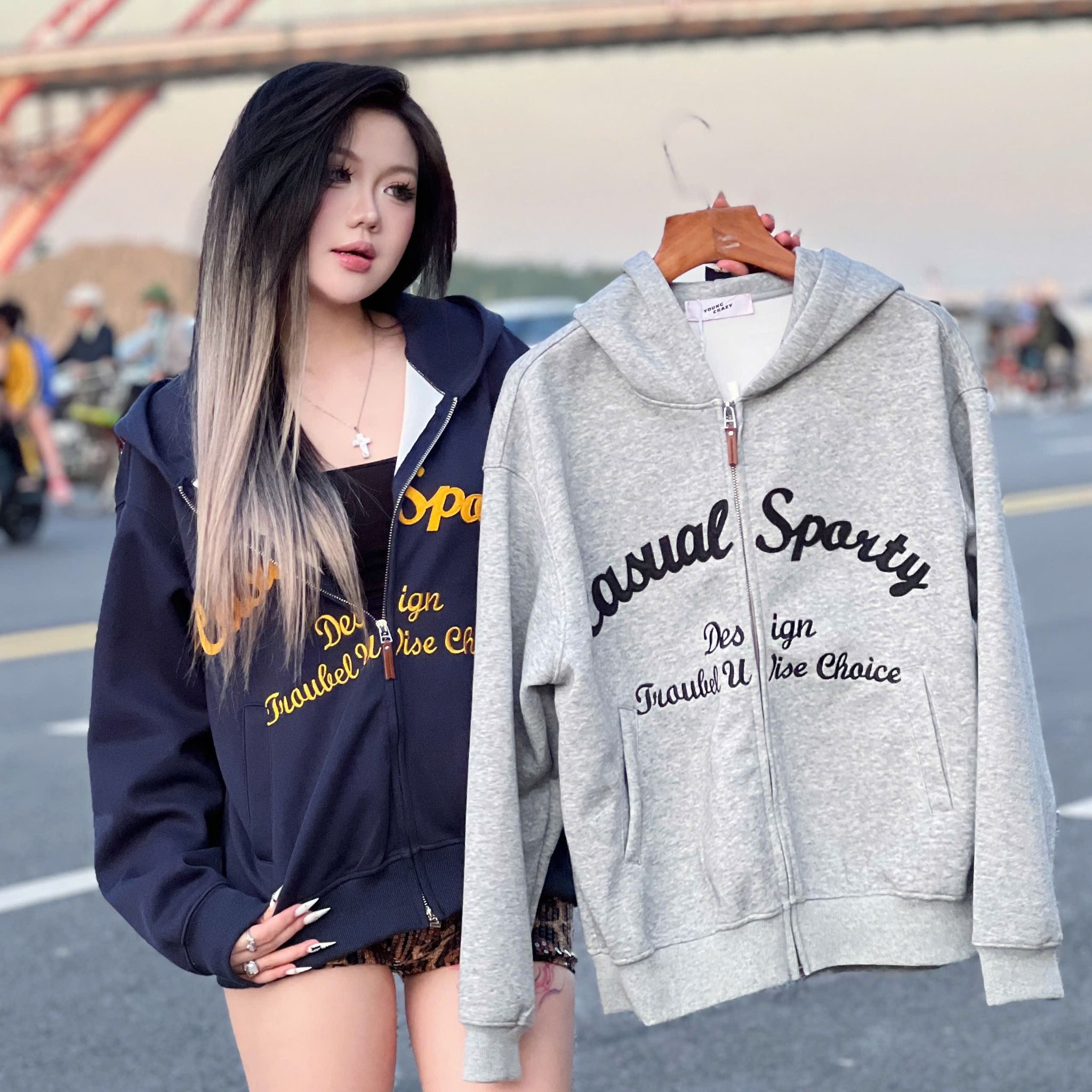  [ẢNH THẬT] Áo Khoác Nỉ Nam Nữ Có Mũ Thêu Chữ 3380 