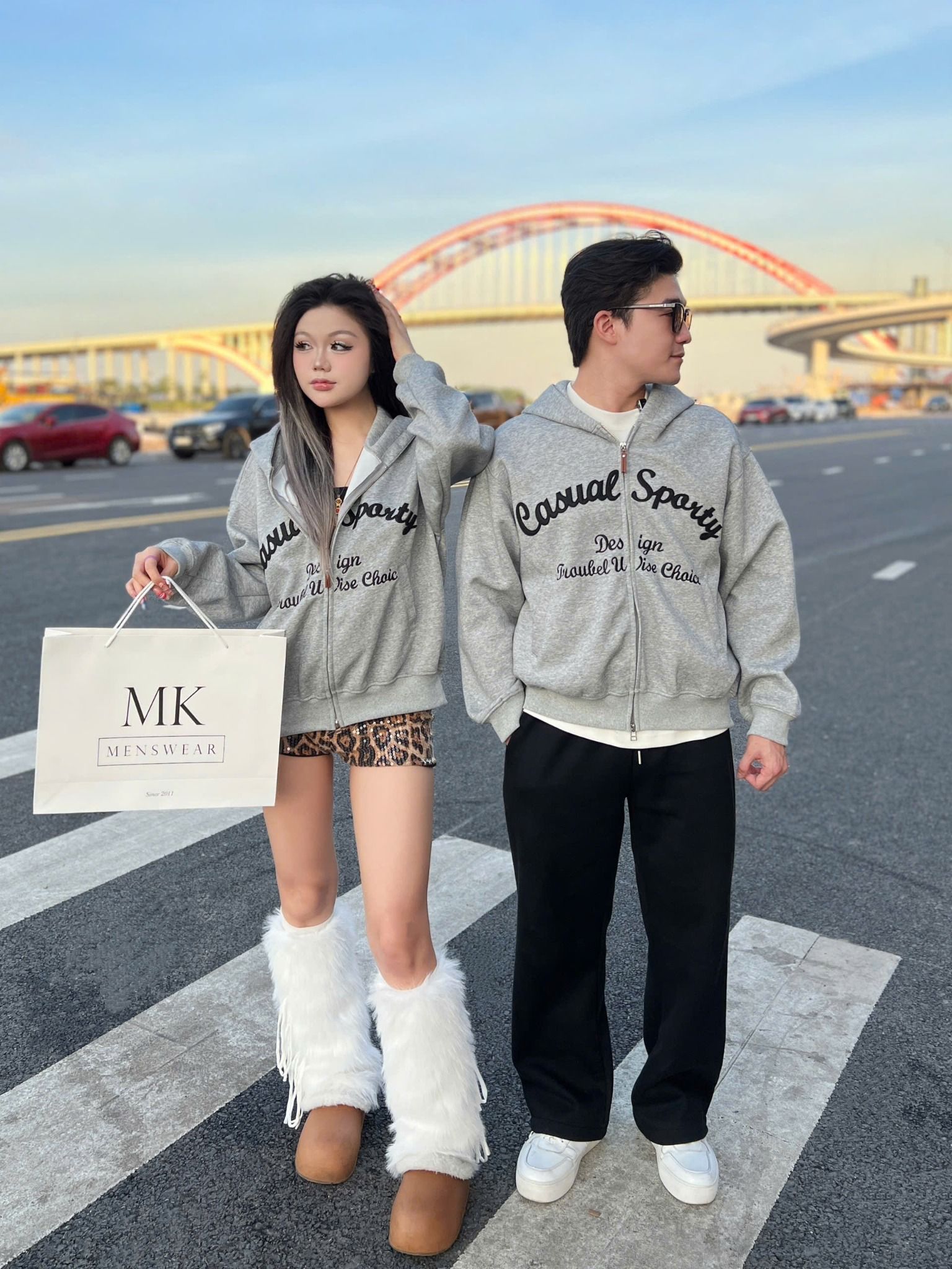  [ẢNH THẬT] Áo Khoác Nỉ Nam Nữ Có Mũ Thêu Chữ 3380 