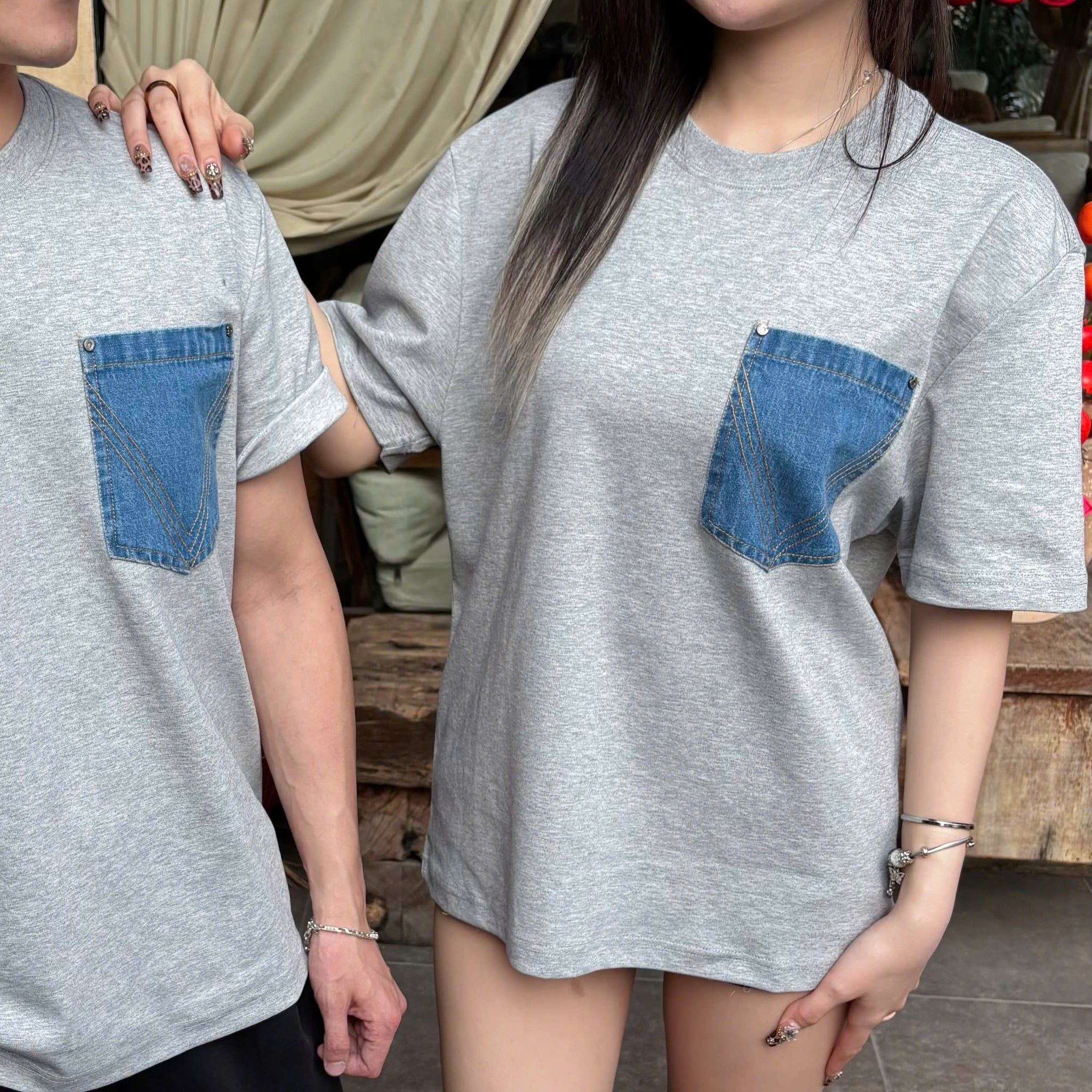  [ẢNH THẬT] Áo Phông Ngắn Tay Nam Nữ Thêu Túi Denim T9129 
