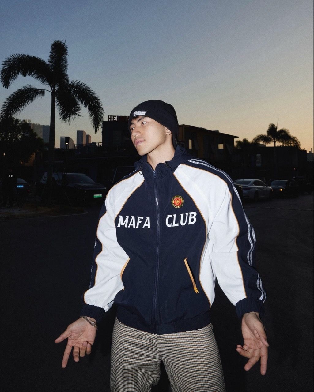  ÁO KHOÁC 702 XANH ĐEN 