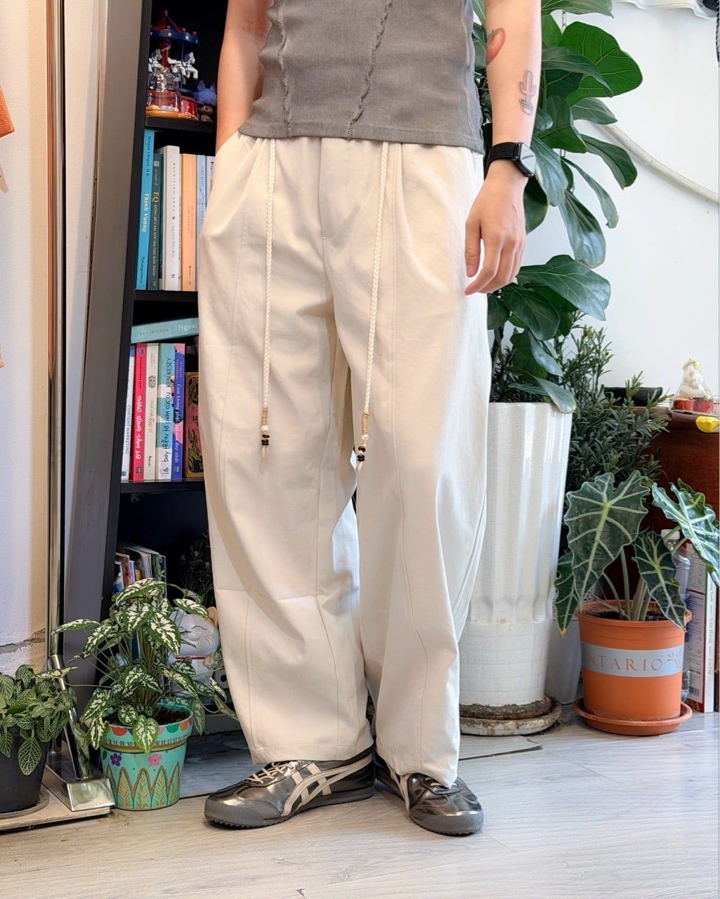  QUẦN 8208 TRẮNG XÁM 