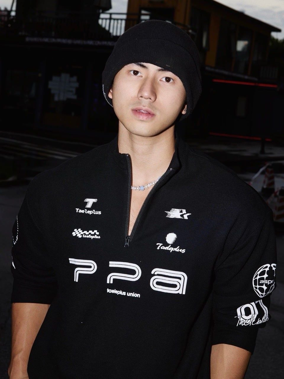  ÁO SWEATSHIRT 643 ĐEN 
