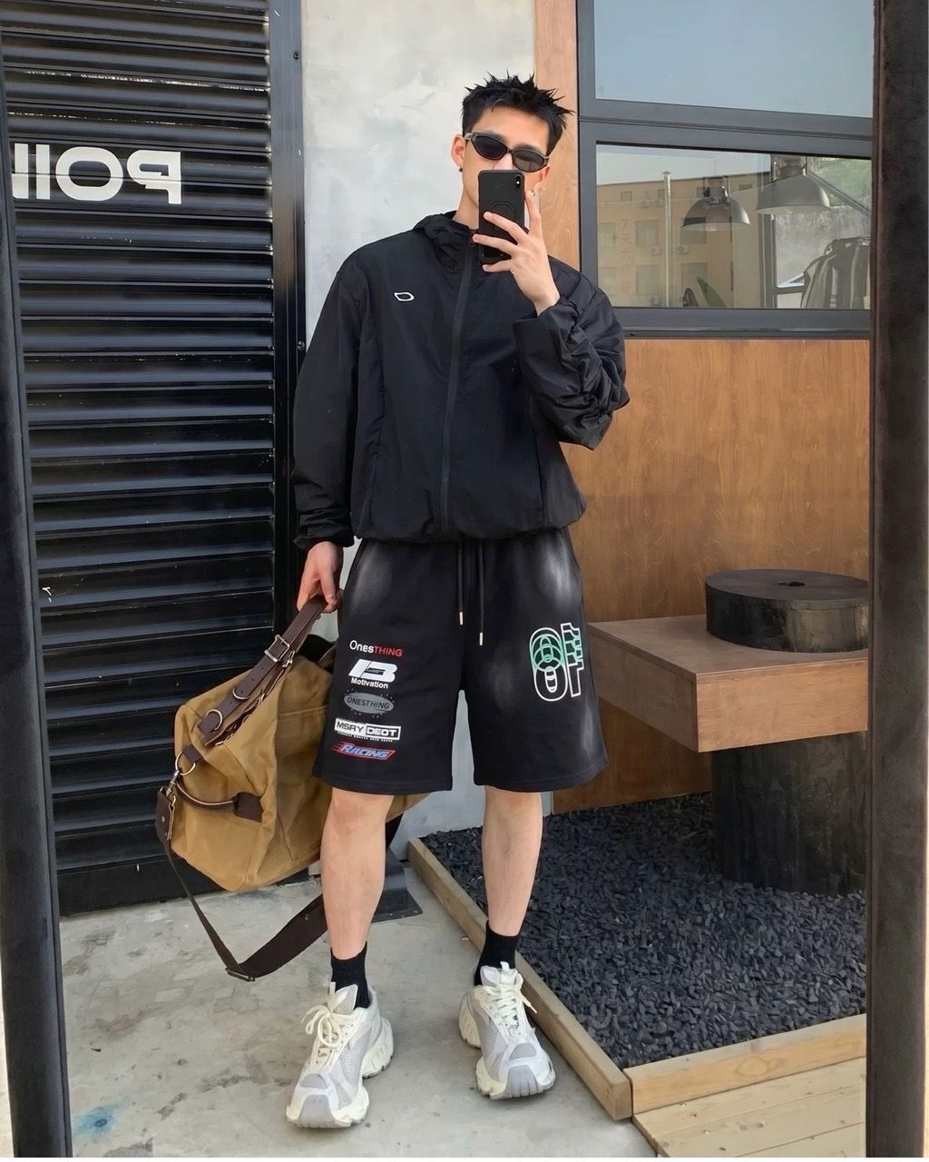  QUẦN SHORT 2137 ĐEN 
