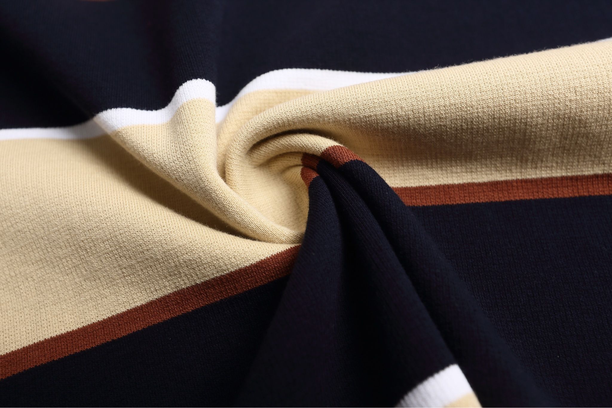  SWEATSHIRT 532 CREAM 