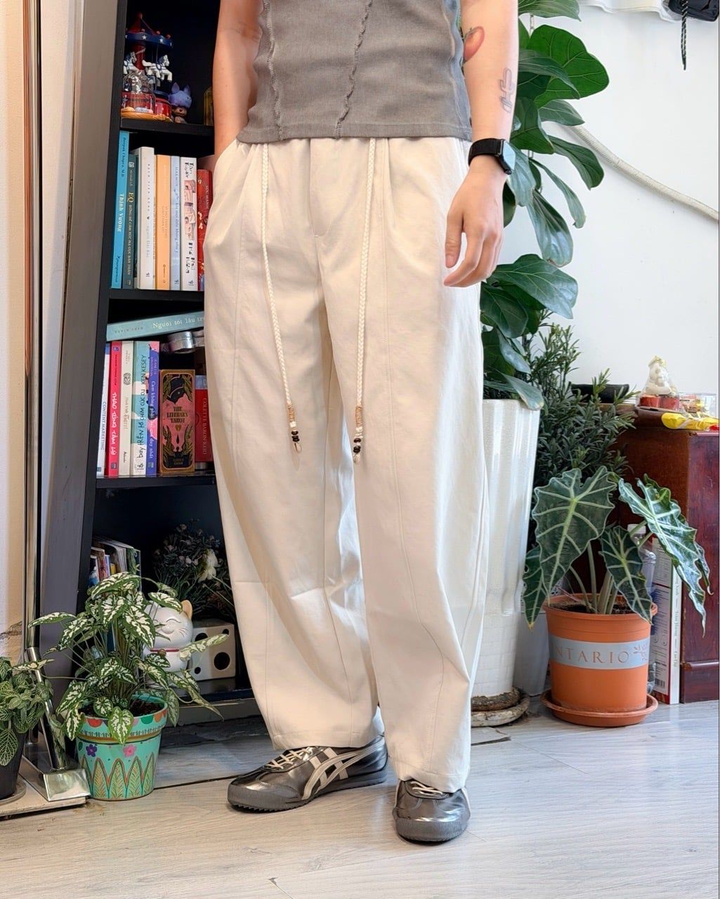  QUẦN 8208 TRẮNG XÁM 