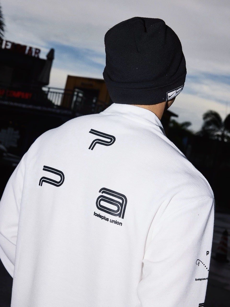  ÁO SWEATSHIRT 643 TRẮNG 
