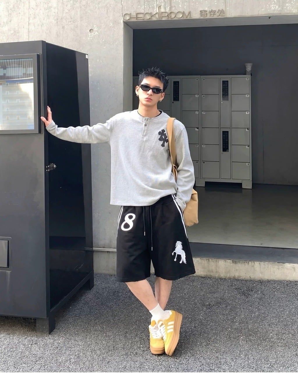  QUẦN SHORT 2075 ĐEN 