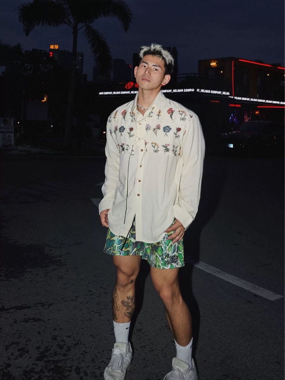  SHIRT 2572 WHITE FLORAL PATTERN 