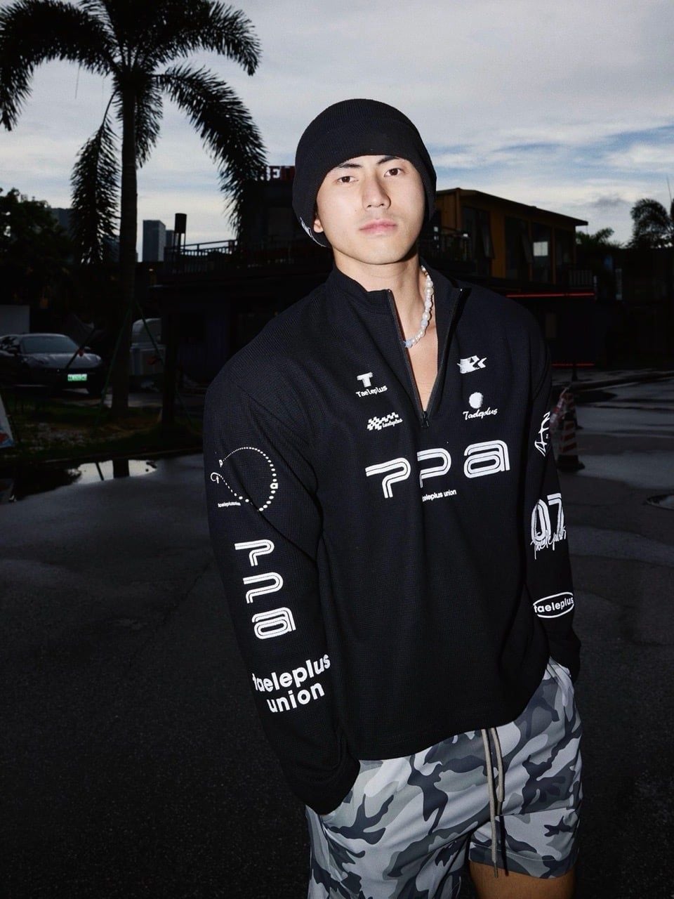  ÁO SWEATSHIRT 643 ĐEN 