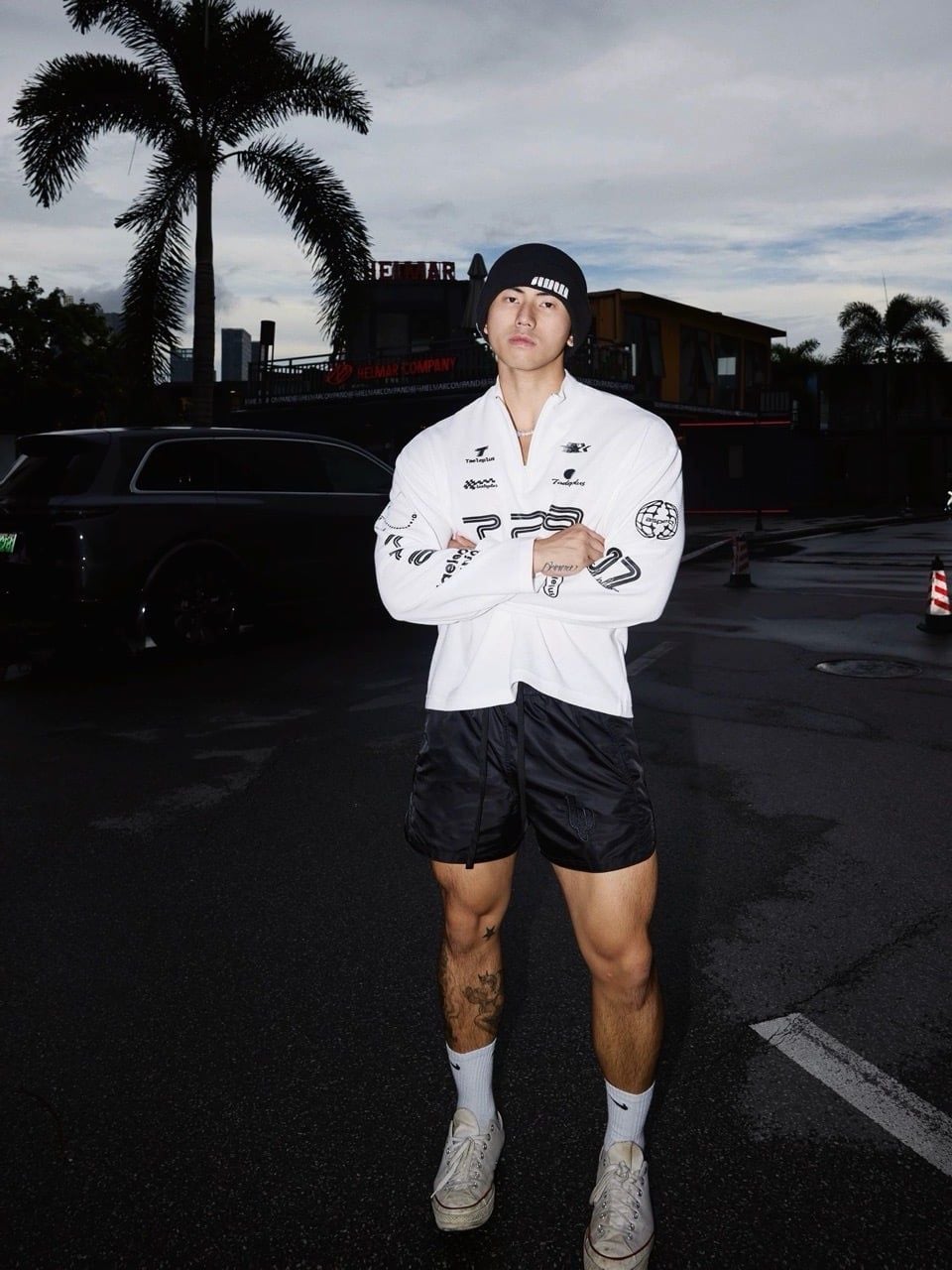  ÁO SWEATSHIRT 643 TRẮNG 