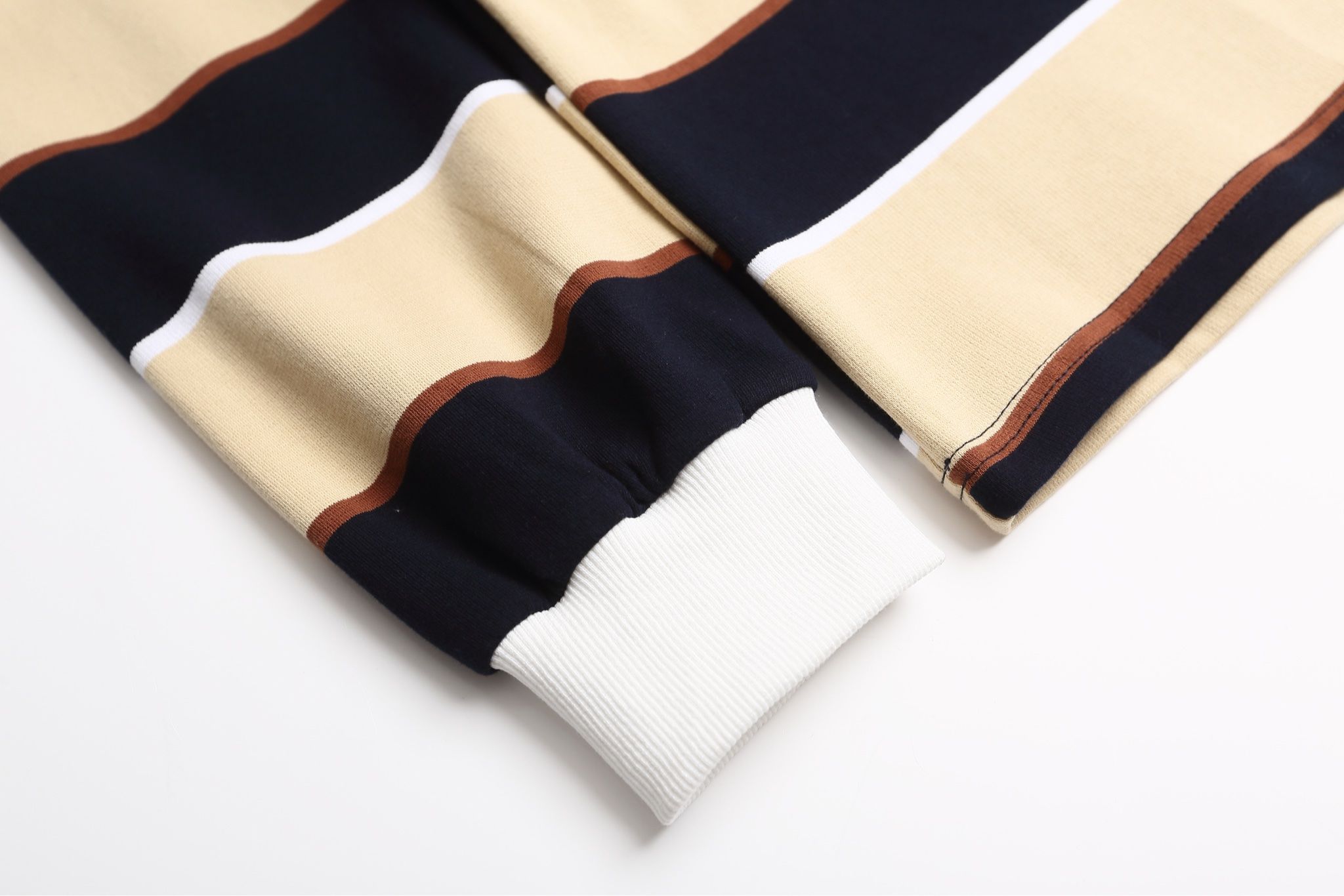  SWEATSHIRT 532 CREAM 