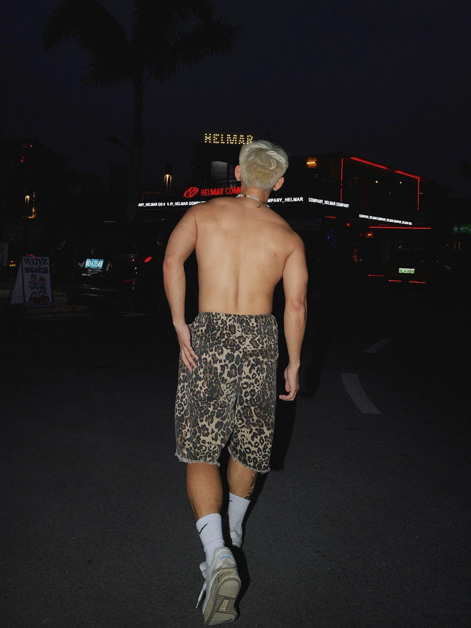  SHORT 21828 LEOPARD 