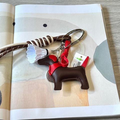  KEYCHAIN LITTLE DOG BADMINTON 