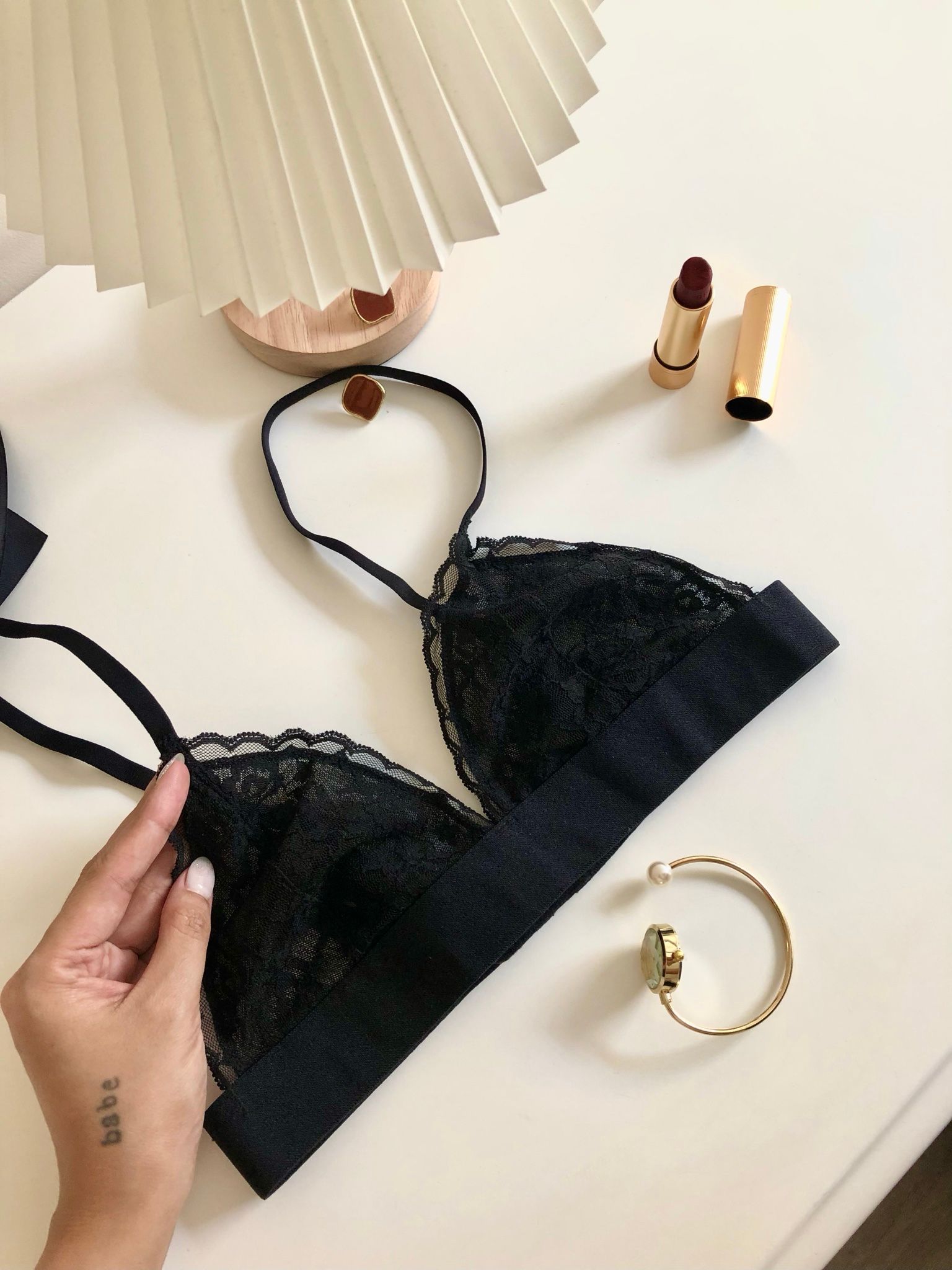 Áo Ren Rosa Đen Lưng Thun