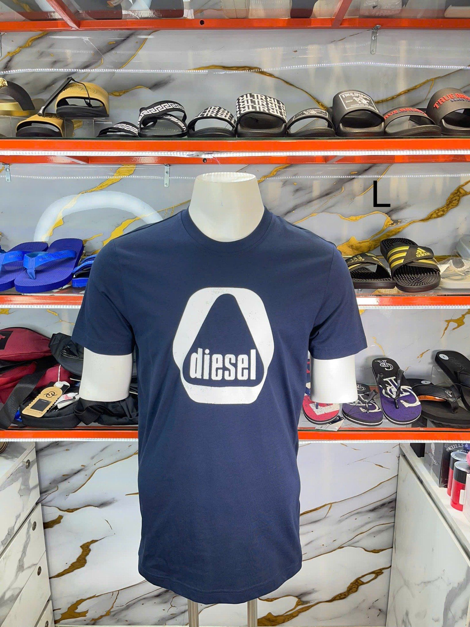 Áo Thun Diesel Xanh Navy Hình Tam Giác - New - A15647RPATI