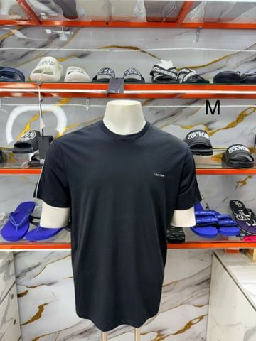 Áo Thun CK Calvin Klein Đen Chữ Trắng Nhỏ - New - 40431KX 002 UB1