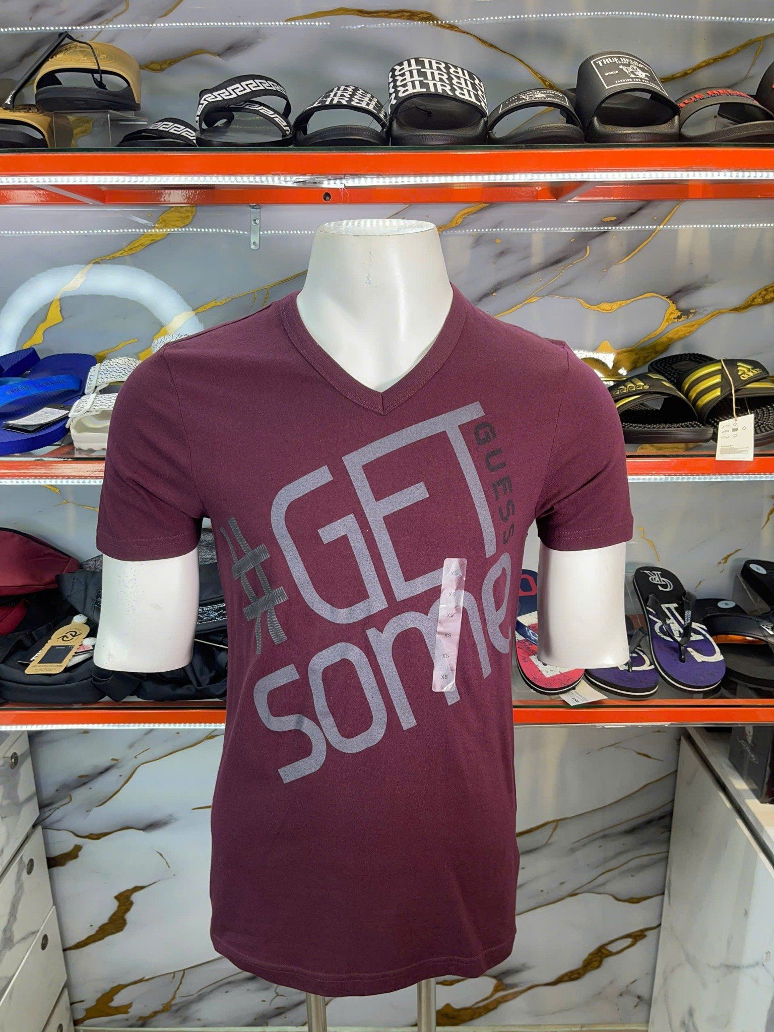 Áo Thun Cổ Tim Guess Tím Chữ Xám - New - X32P24Z3G00