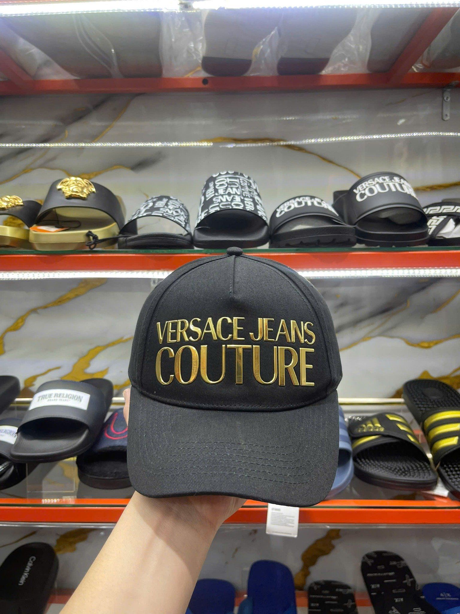 Nón Versace Xanh Đen Chữ Vàng - New - 75GAZK32