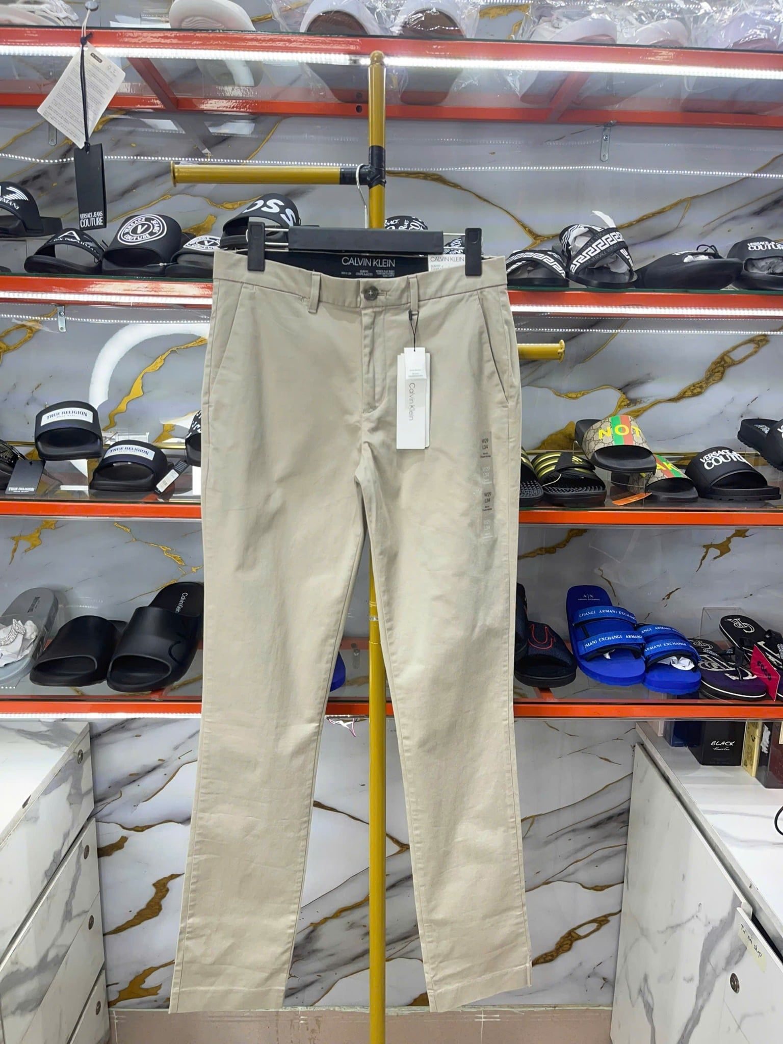 Quần Dài Kaki CK Calvin Klein Xám Nhạt - New - SP40565745