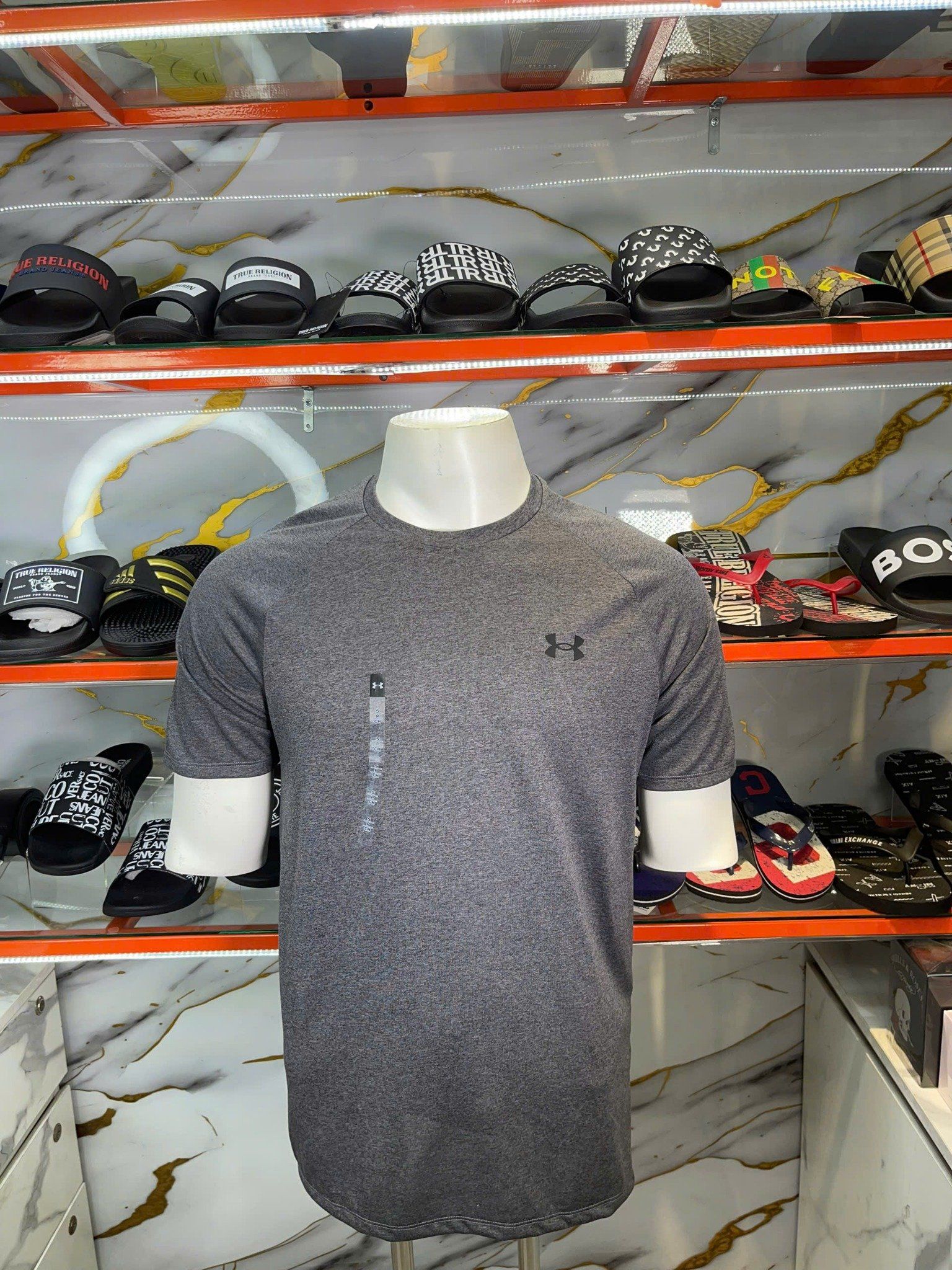 Áo Thun Under Armour Xám Tiêu Đen - New - 1326413