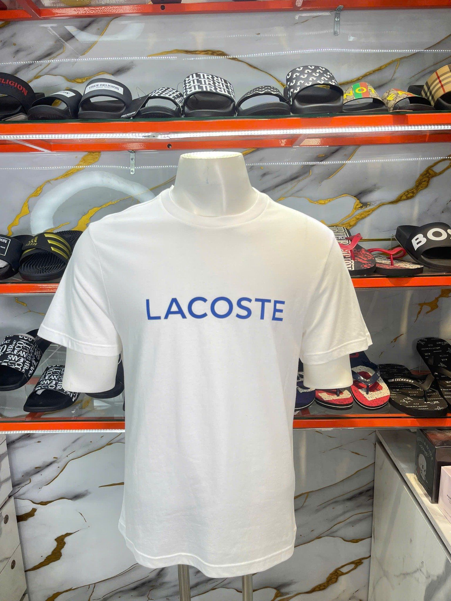 Áo Thun Lacoste Trắng Chữ Xanh Dương - New - TH4165 51 ANY - PB05