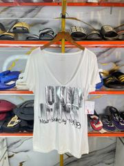 Áo Thun Nữ Cổ Tim DKNY Trắng Chữ Bạc - New - 7873