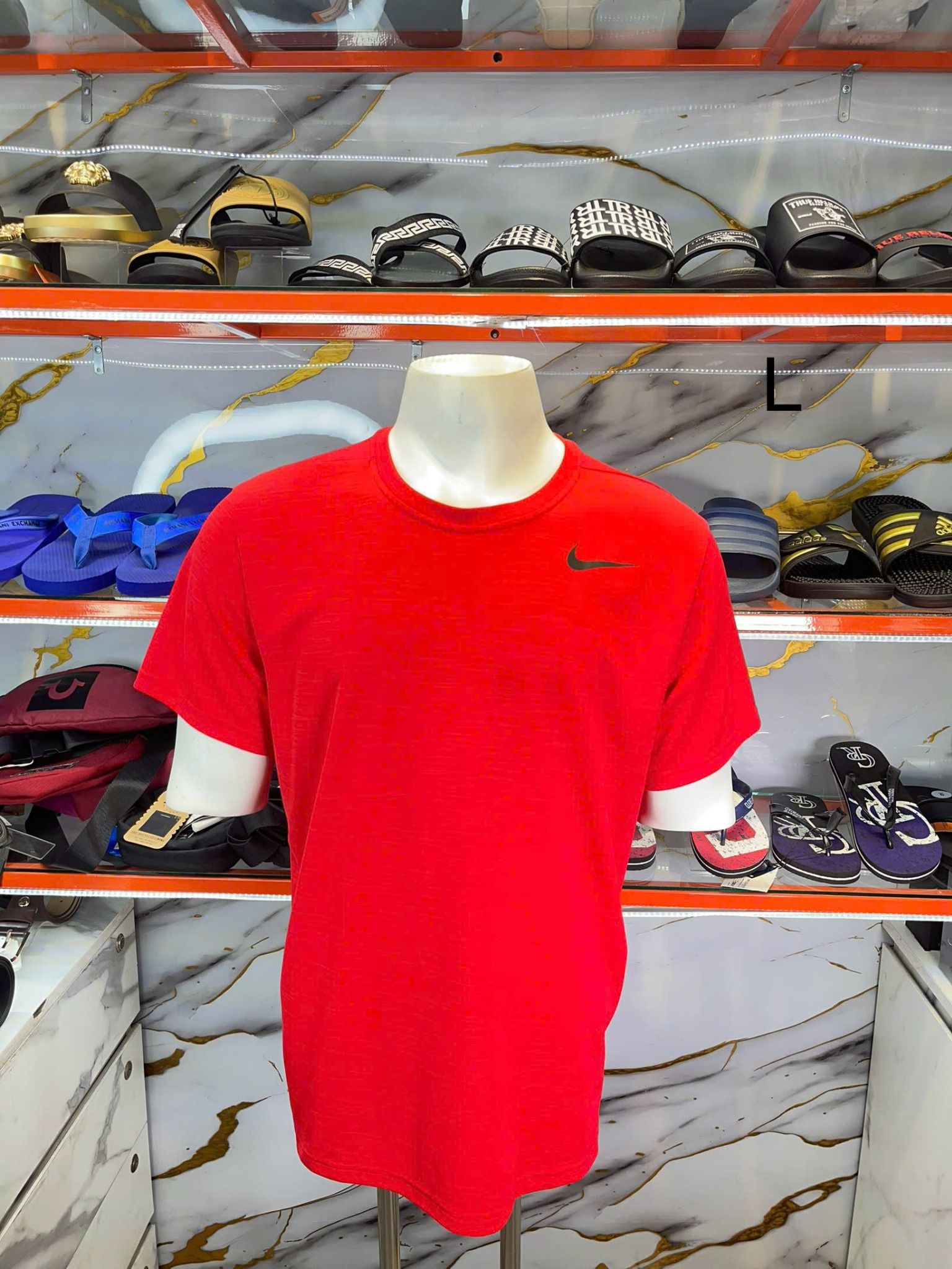 Áo Thun Nike Đỏ Logo Đen - New - DR057896