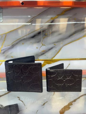 Ví Ngang Coach Đen Họa Tiết Nổi - New - CAH2025124