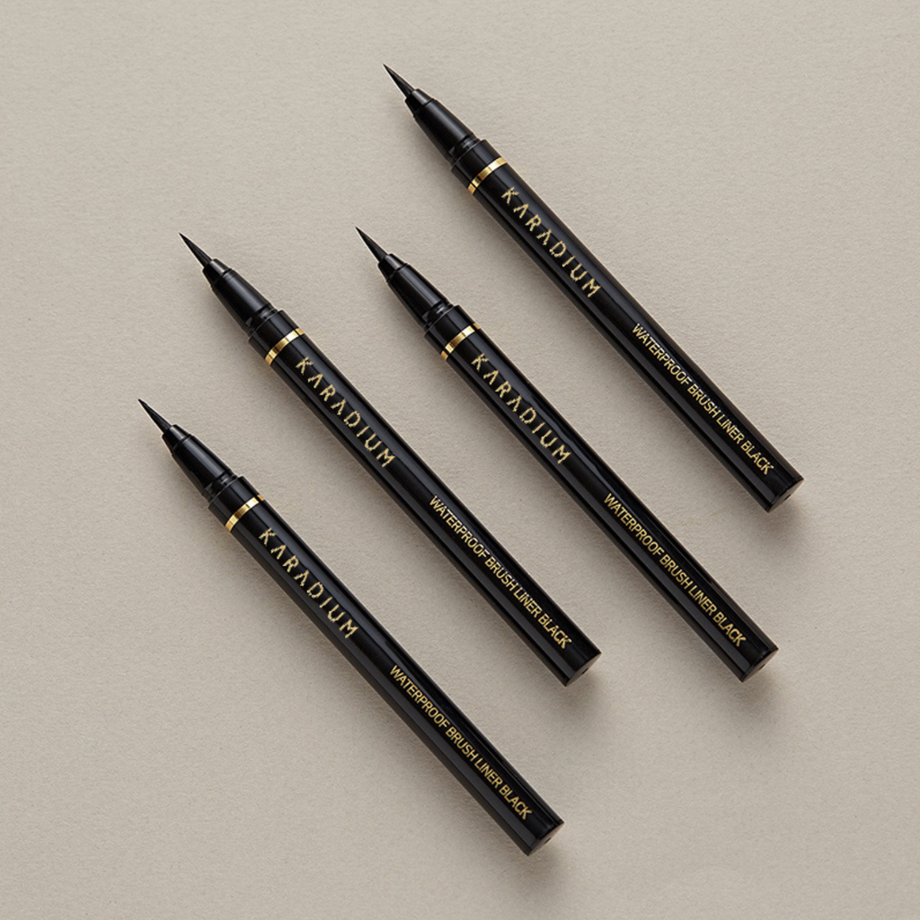 Bút Kẻ Mắt Nước Karadium Waterproof Eyeliner Pen Black 0.55g