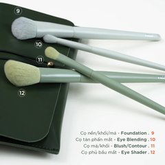 Bộ Cọ Trang Điểm 12 Cây Vacosi Kèm Ví Xanh Rêu BC35 Centrepiece Brush Set