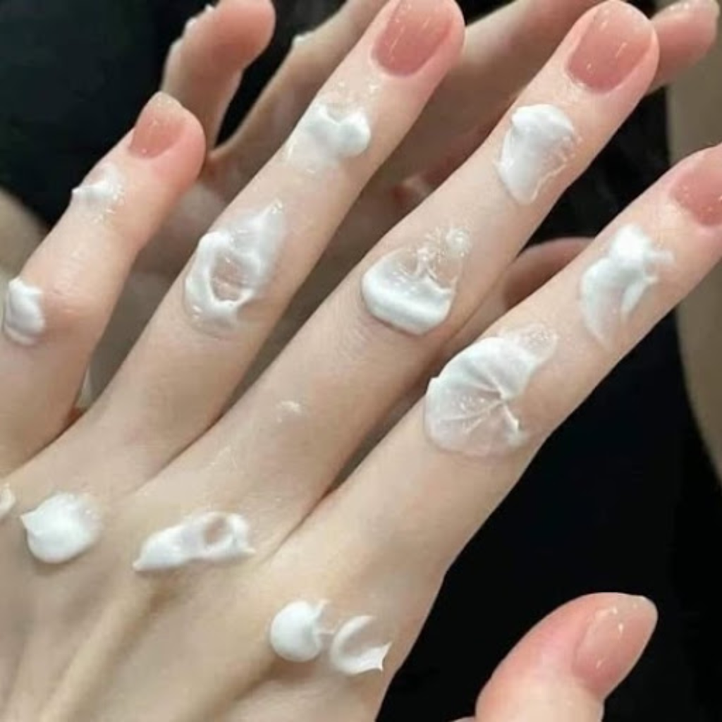 Kem Dưỡng Da Tay Kose Coen Rich Q10 Deep Moisture Cream 80g