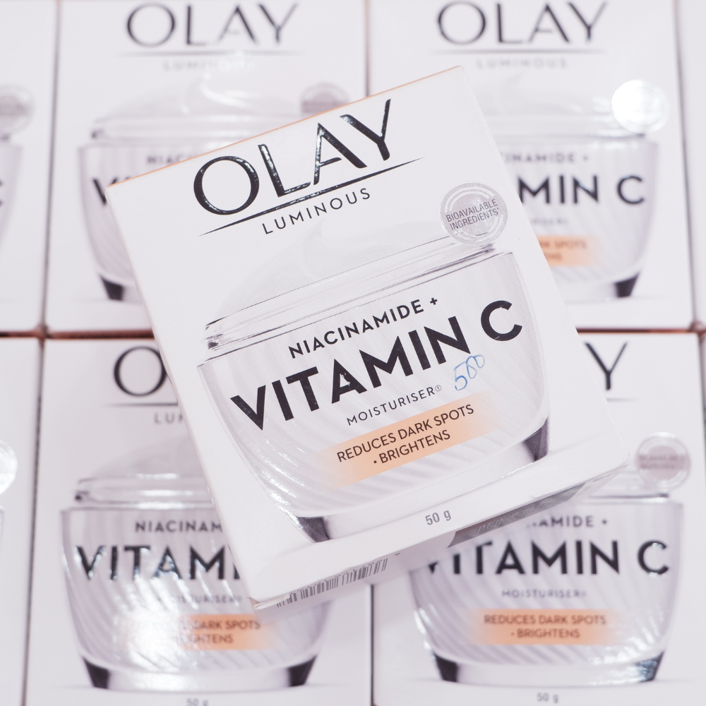 Kem Dưỡng Ẩm Trắng Da Mờ Vết Thâm Đốm Nâu Olay Niacinamide & Vitamin C Moisturizer 50g
