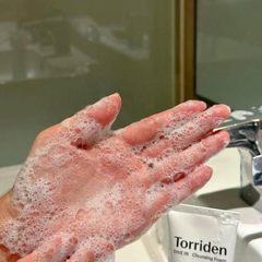 Sữa Rửa Mặt Tạo Bọt Dưỡng Ẩm Da Torriden Dive-In Low Molecular Hyaluronic Acid Cleansing Foam 150ml