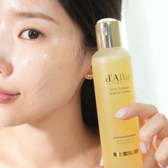 Nước Hoa Hồng Dưỡng Ẩm Cải Thiện Lỗ Chân Lông d'Alba Vita Toning Serum Toner 180ml