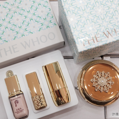 Set Phấn Nước Whoo Cheongidan Radiant No.21 Special Set (2 Lõi Thay Thế + 1 Kem Lót Base Pink + 1 Son No.24 Red Orange + 1 Cọ Tán Cushion)