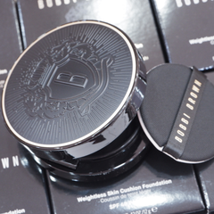 Phấn Nước Bobbi Brown Weightless Skin Cushion Foundation SPF40 PA+++ 12g