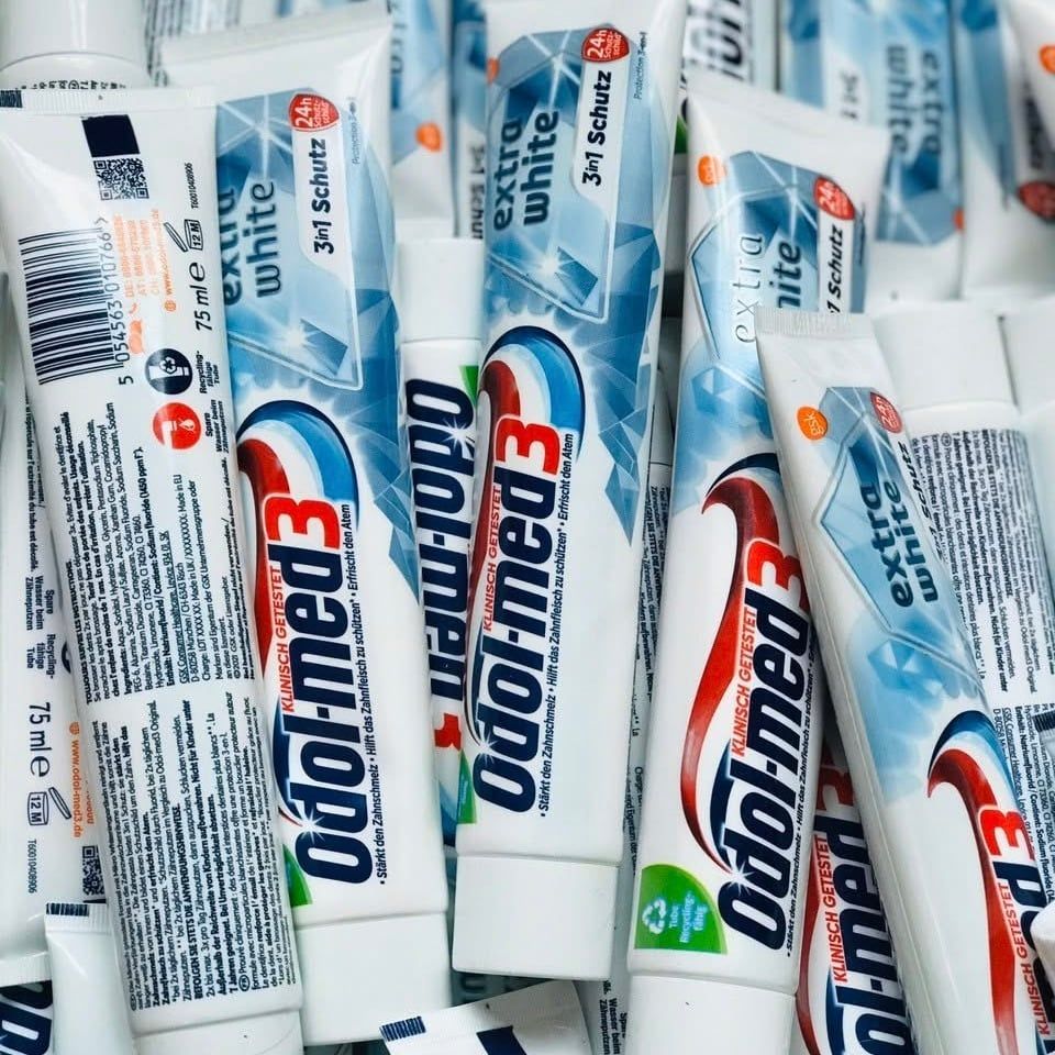 Kem đánh răng Odol-med3 Extra White 75ml Đức