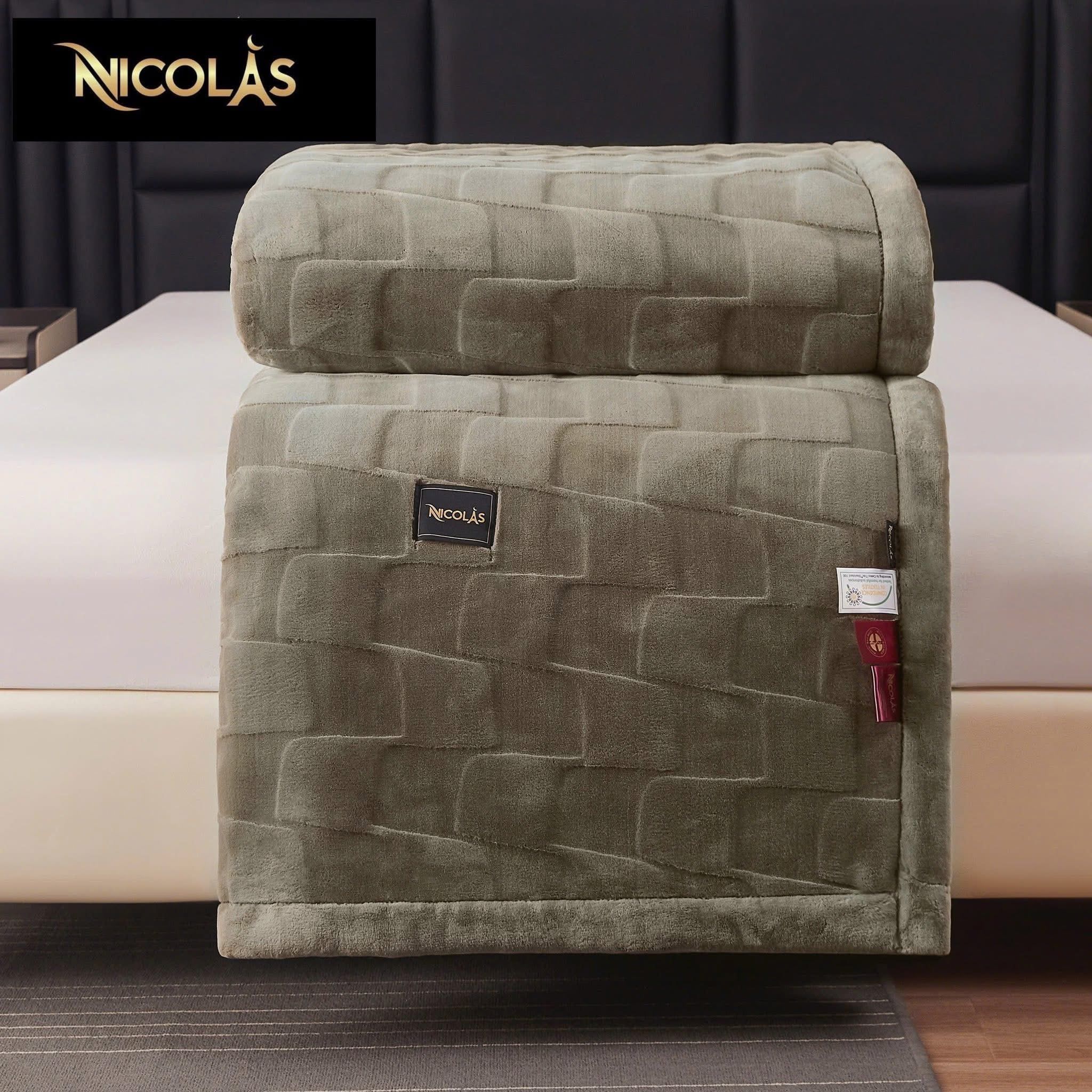 Chăn lông chồn Nicolas