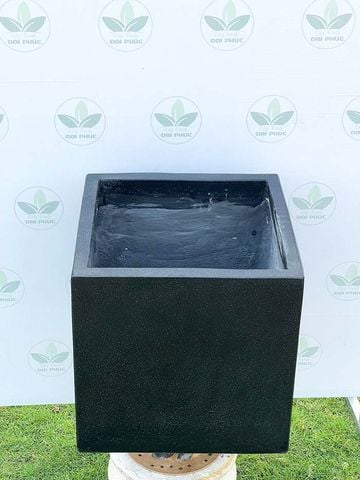 Chậu Xi Măng Đá Mài Hình Vuông 40x40x40cm – Bền Đẹp, Gọn Gàng, Phù Hợp Nhiều Không Gian