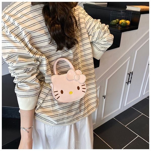  Túi da Hello Kitty đầu chibi quai xách 