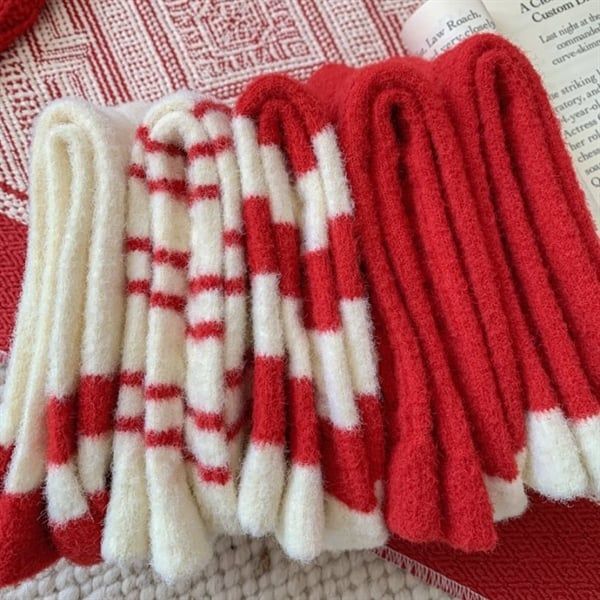  Tất Mekki len tone đỏ 